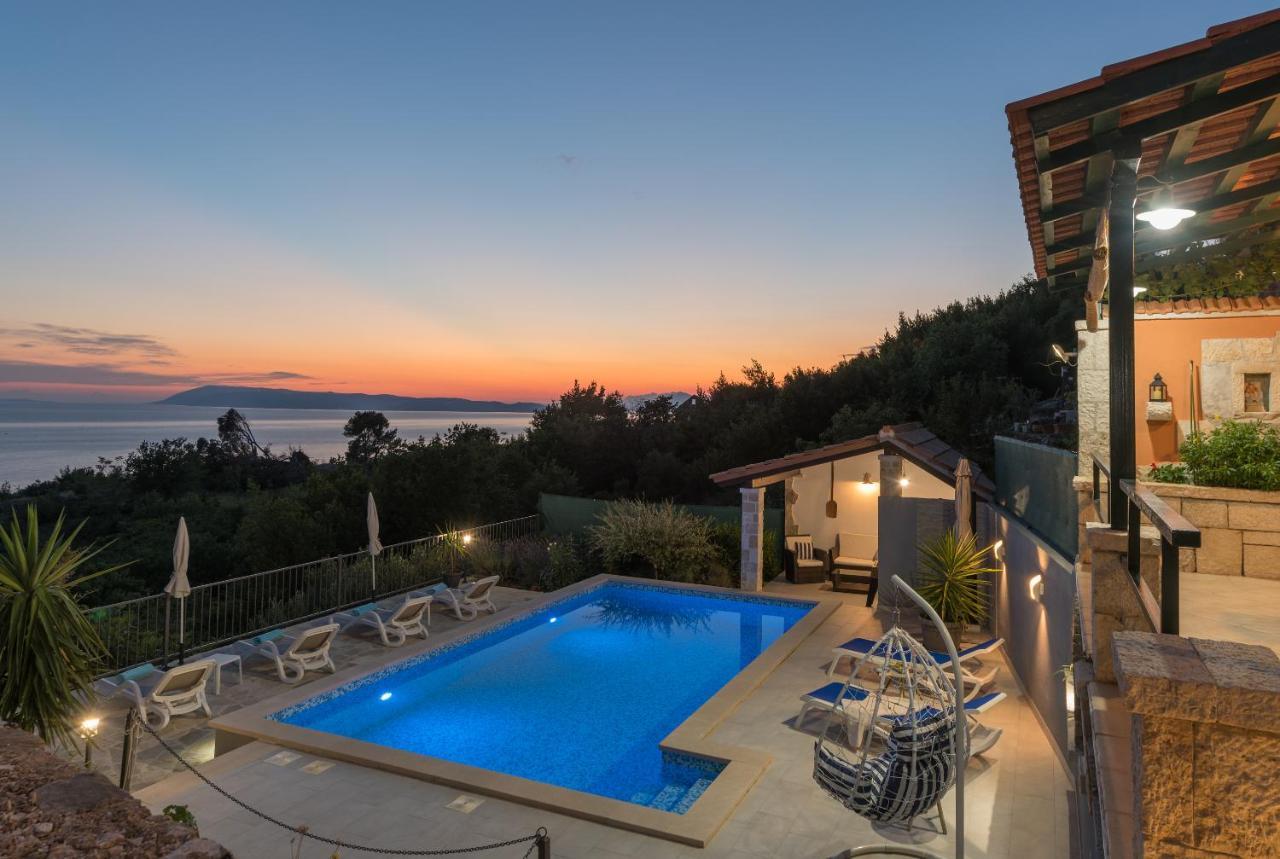 Vila Divna Podgora Luaran gambar