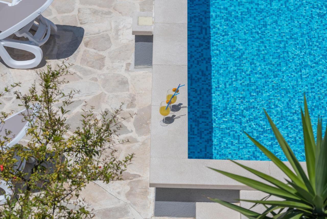 Vila Divna Podgora Luaran gambar