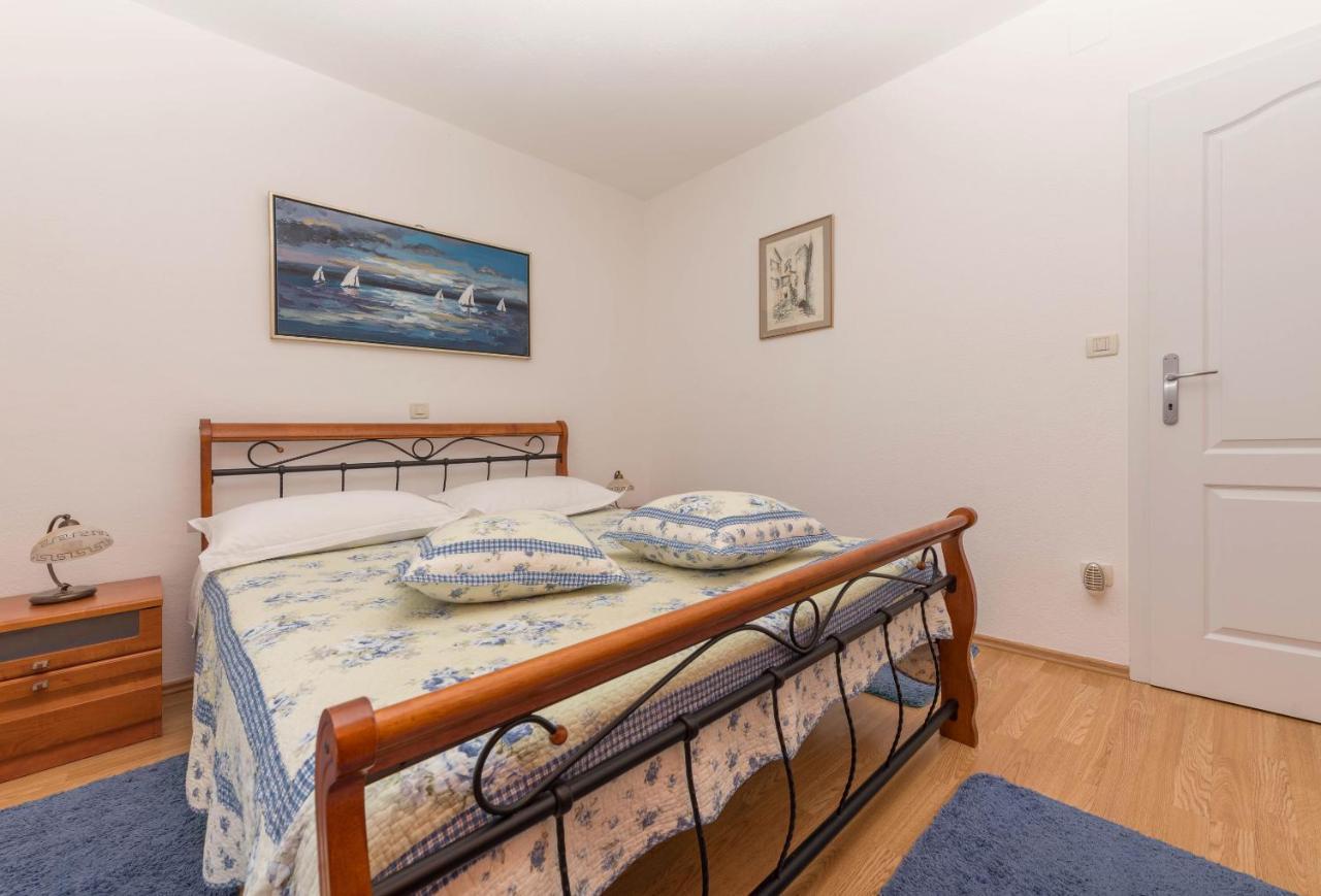 Vila Divna Podgora Luaran gambar