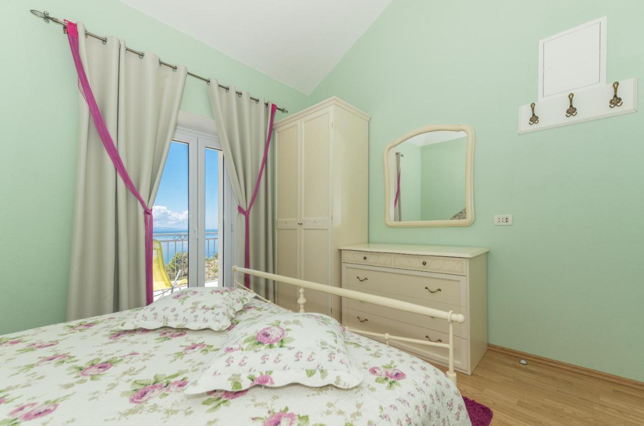Vila Divna Podgora Luaran gambar