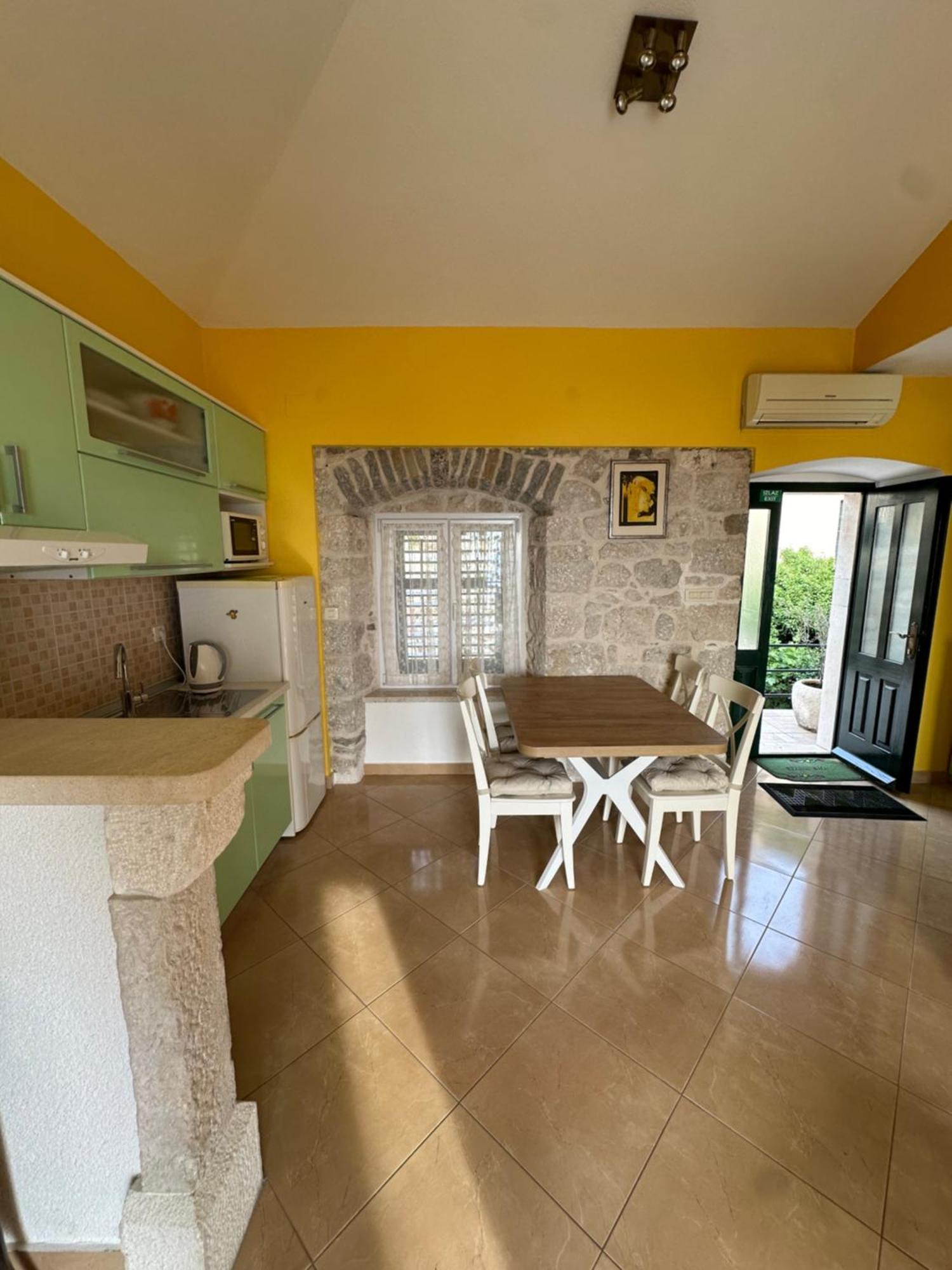 Vila Divna Podgora Luaran gambar